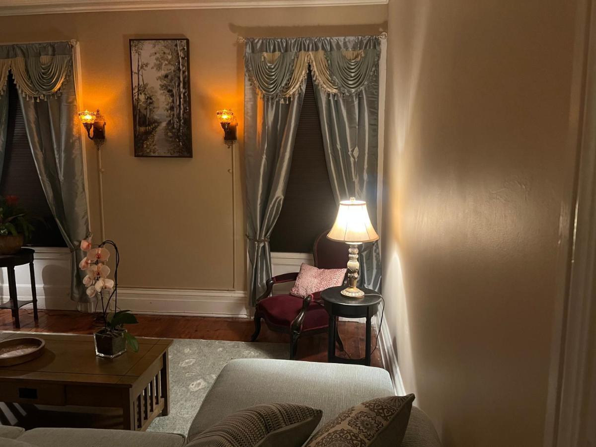 1 Bedroom Private Victorian In Convenient Location On 5 Acre, Sleeps 4 * Poughkeepsie