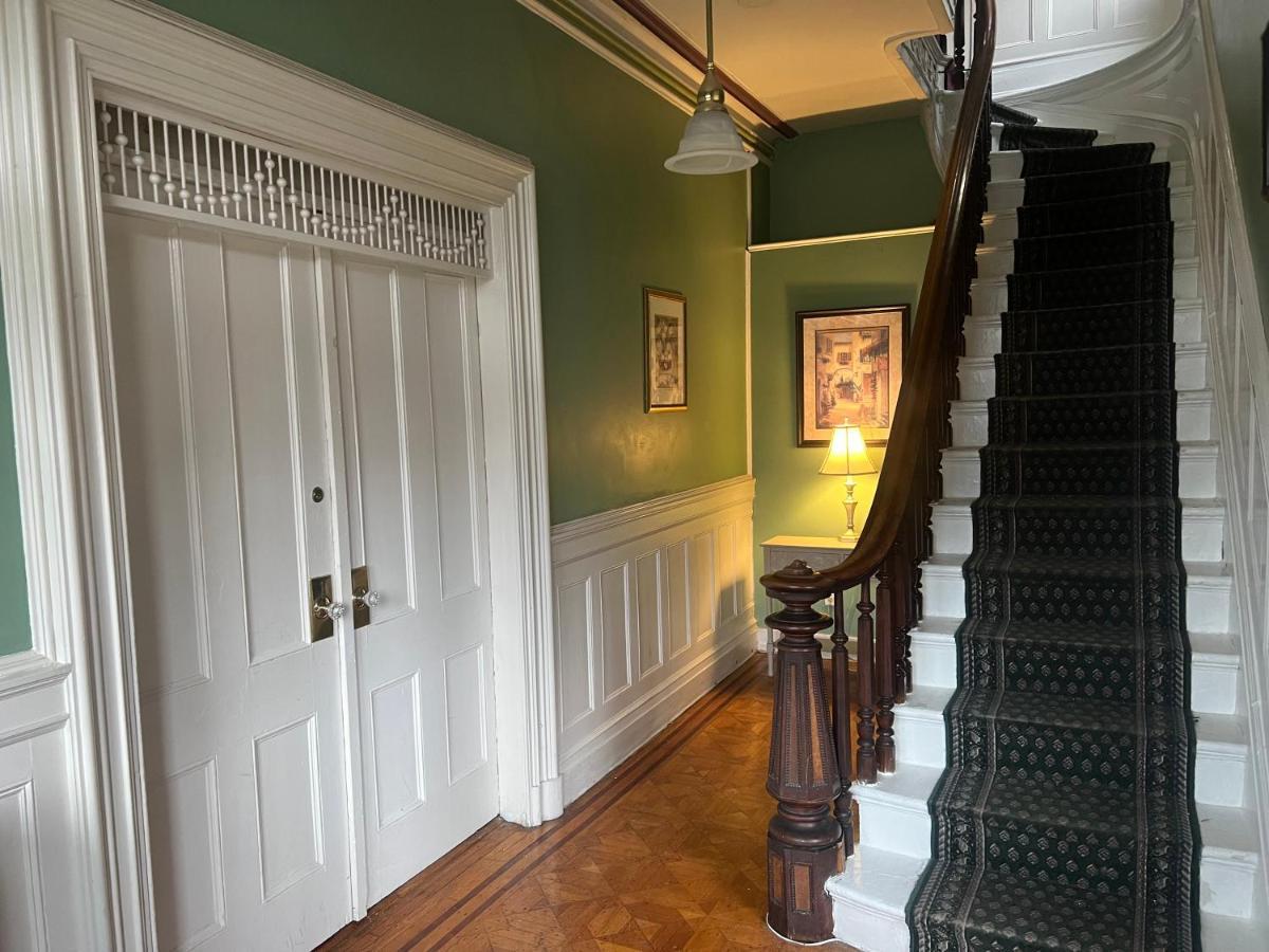 1 Bedroom Private Victorian In Convenient Location On 5 Acre, Sleeps 4 Appartement