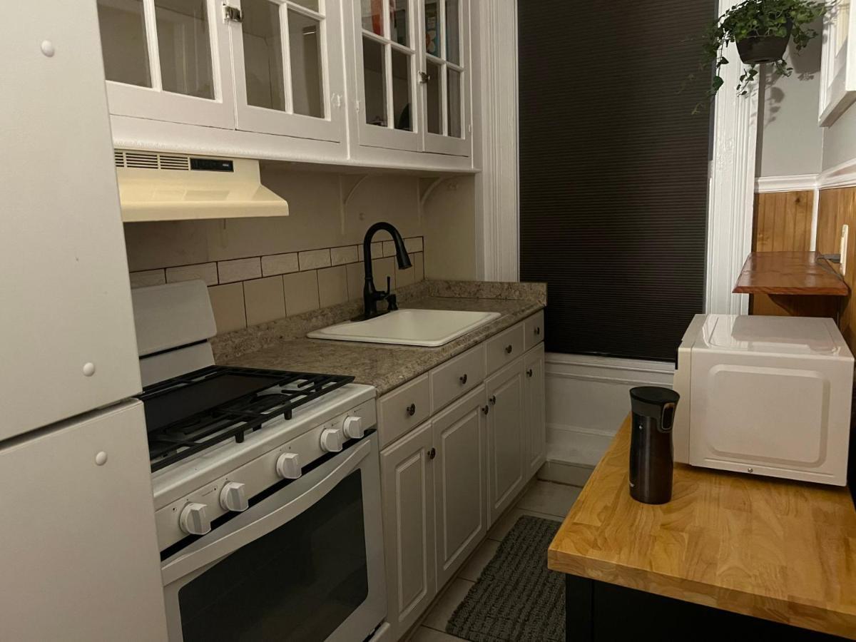 Appartement 1 Bedroom Private Victorian In Convenient Location On 5 Acre, Sleeps 4